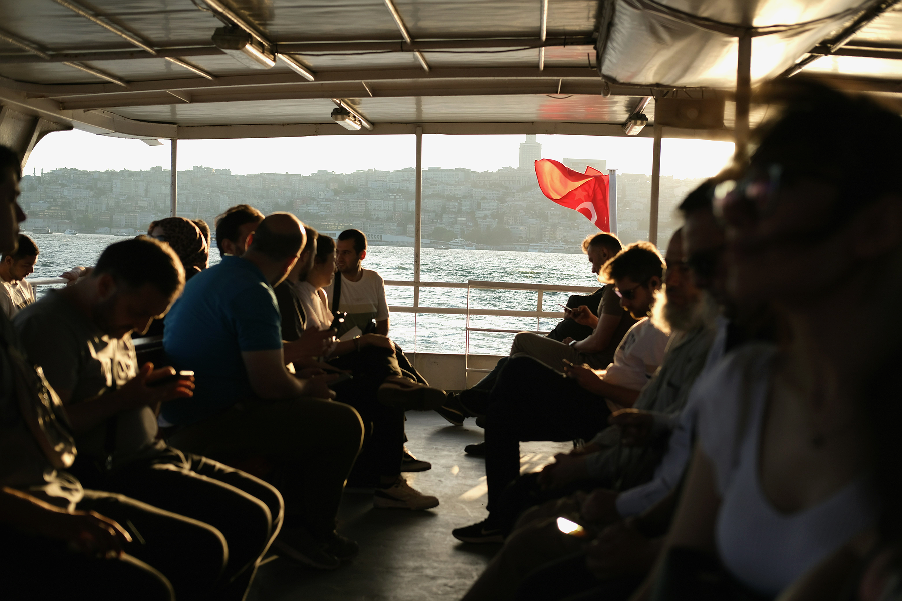 hiring efficiency charts, talent acquisition success, ROI metrics display, retention improvement data, business growth visualization